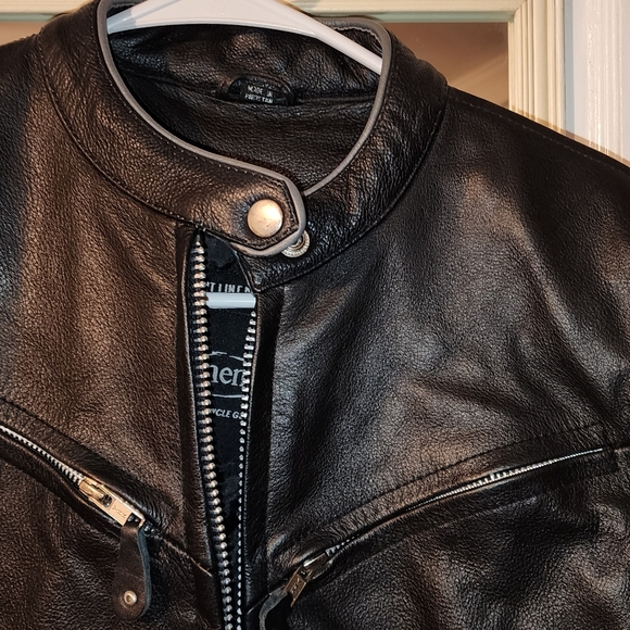 Xelement Women’s Black with Silver Multi Vented Leather Motorcycle Jacket - Picture 13 of 16